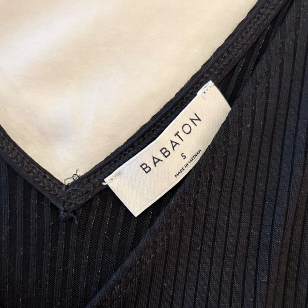 Aritzia Ribbed and Crossover Bodysuit- Never Worn